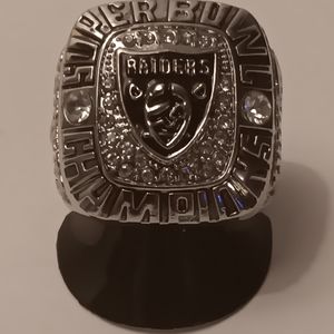 Raiders Collectable Commemorative Super Bowl Ring XVIII - XV - XI